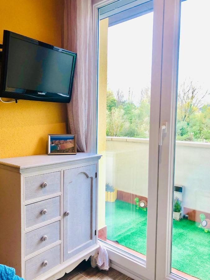 אמפוארו Cozy Apartment מראה חיצוני תמונה
