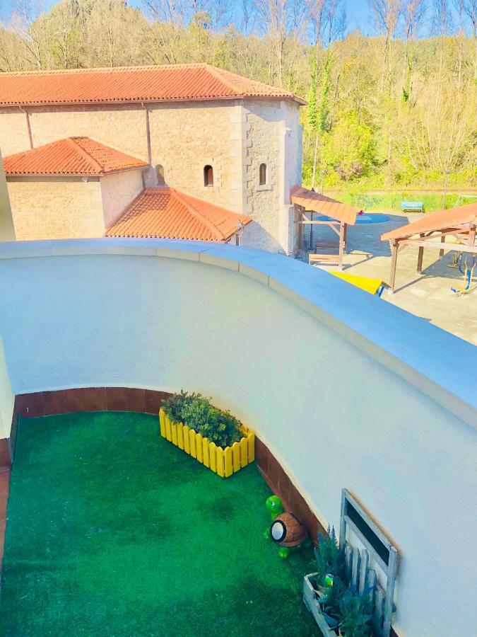 אמפוארו Cozy Apartment מראה חיצוני תמונה