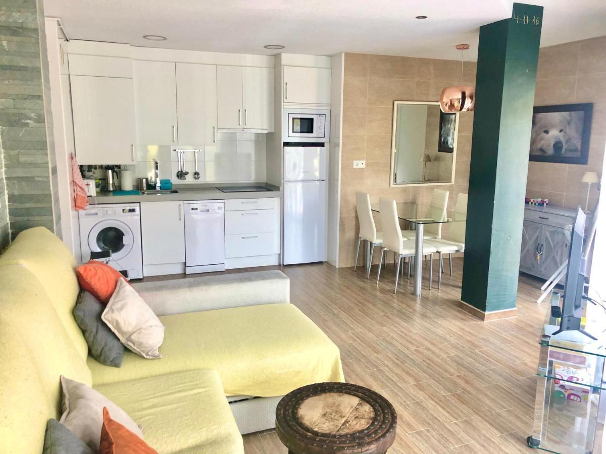 אמפוארו Cozy Apartment מראה חיצוני תמונה